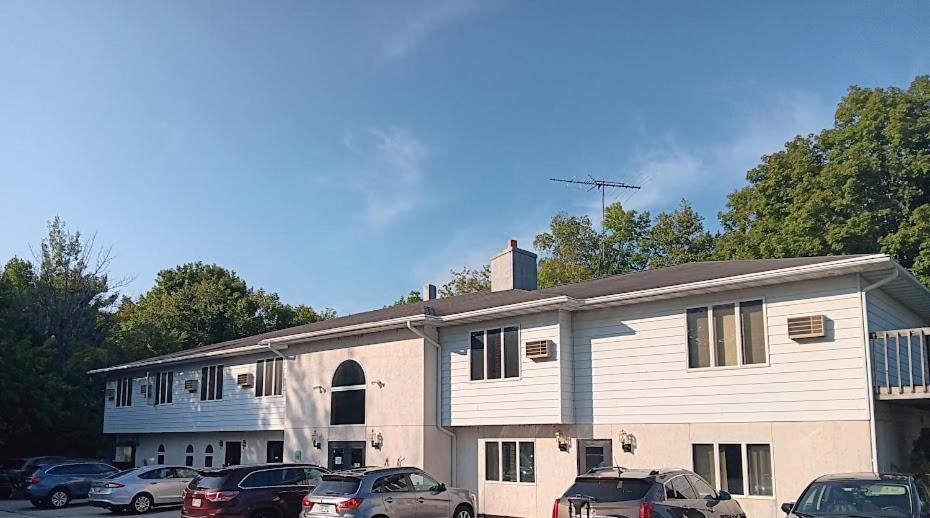 White Birch Inn Sturgeon Bay Bagian luar foto
