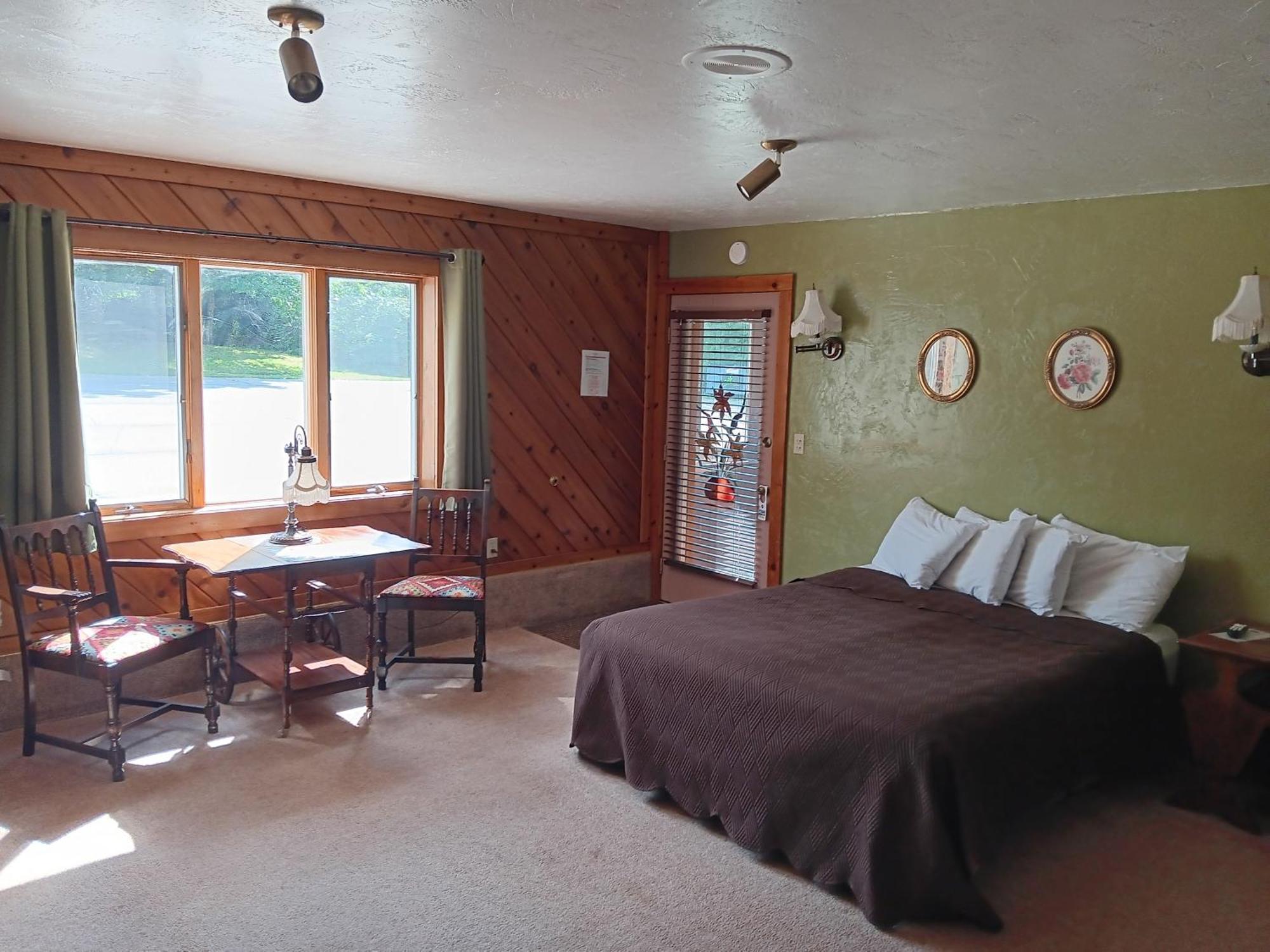 White Birch Inn Sturgeon Bay Bagian luar foto