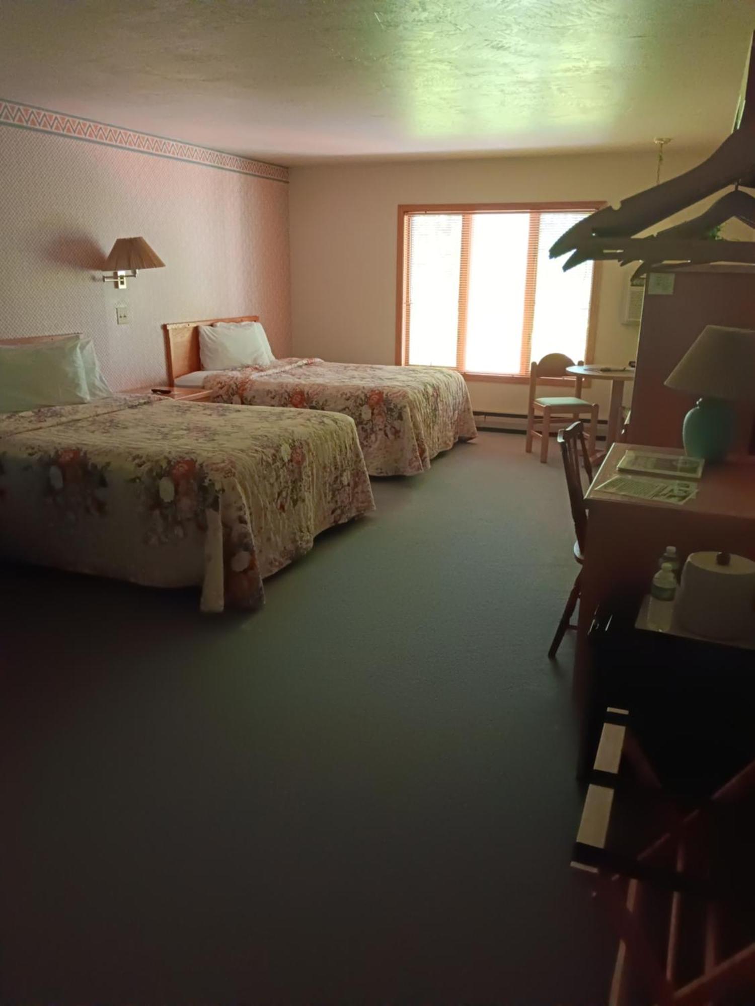 White Birch Inn Sturgeon Bay Bagian luar foto