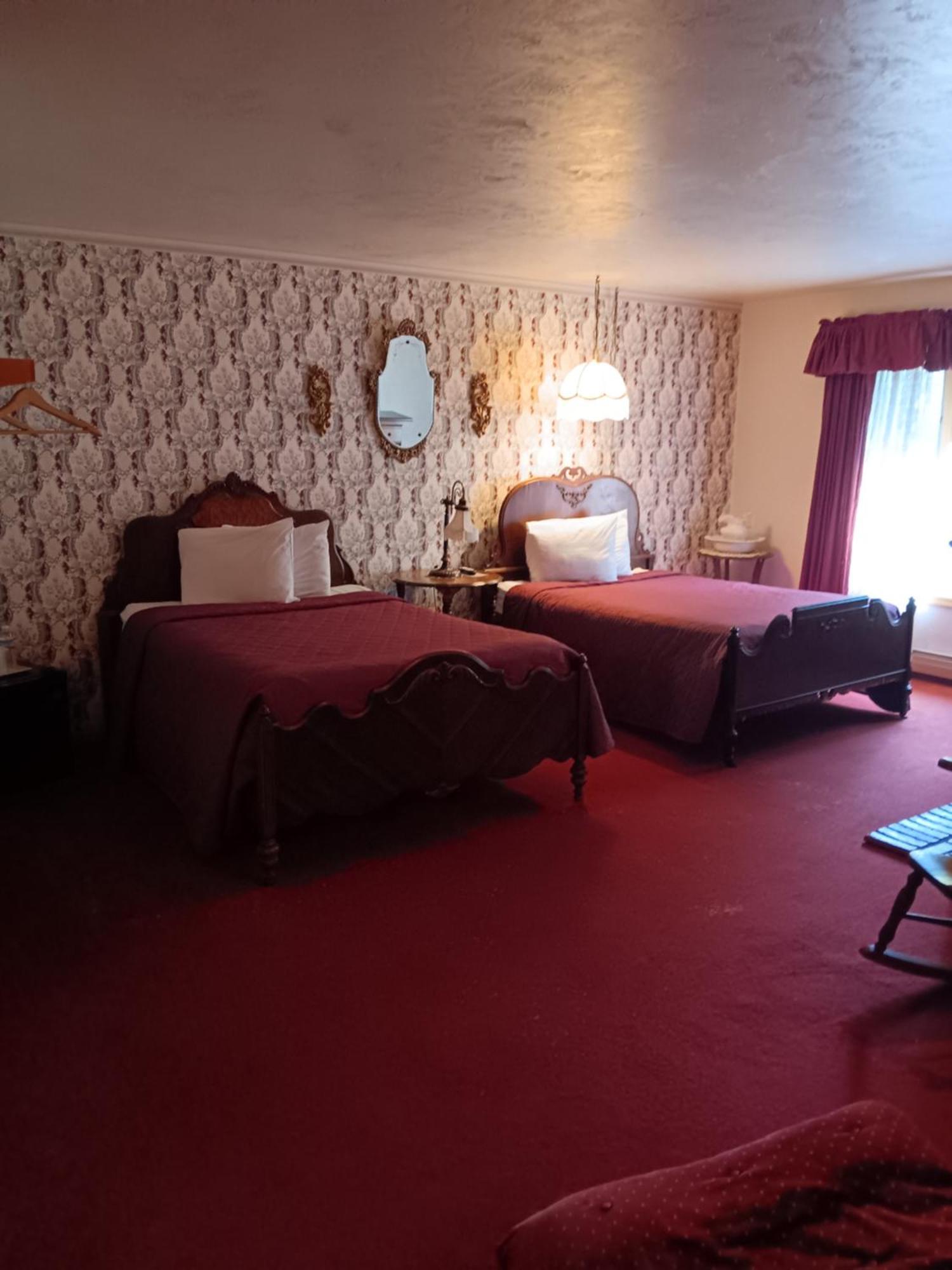 White Birch Inn Sturgeon Bay Bagian luar foto